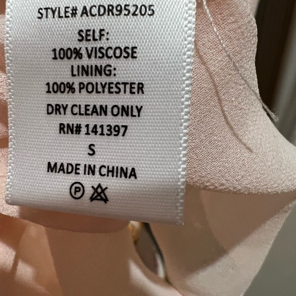 ASTR The Label Small Never Worn Pink Flowered Sundress - Picture 2 of 6